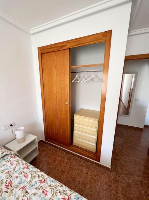 Nice And Central Apartment Torrevieja Exterior photo