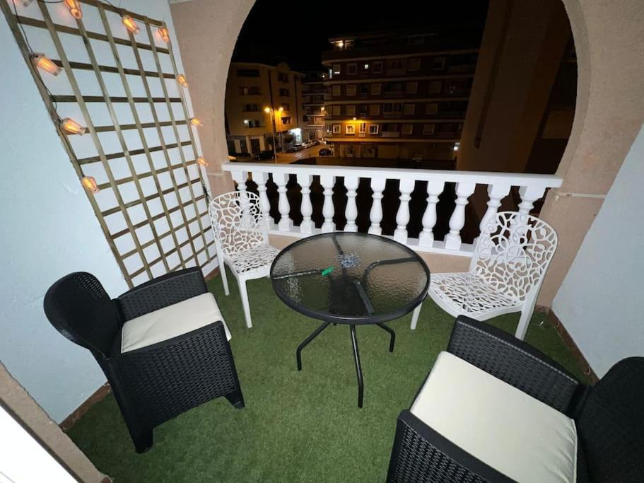 Nice And Central Apartment Torrevieja Exterior photo