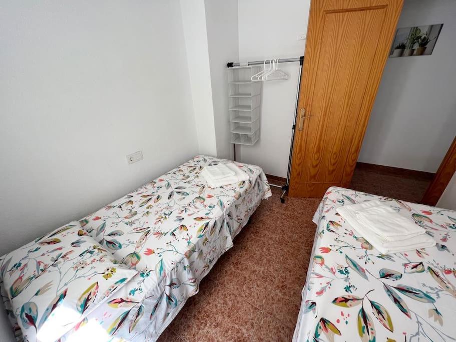 Nice And Central Apartment Torrevieja Exterior photo