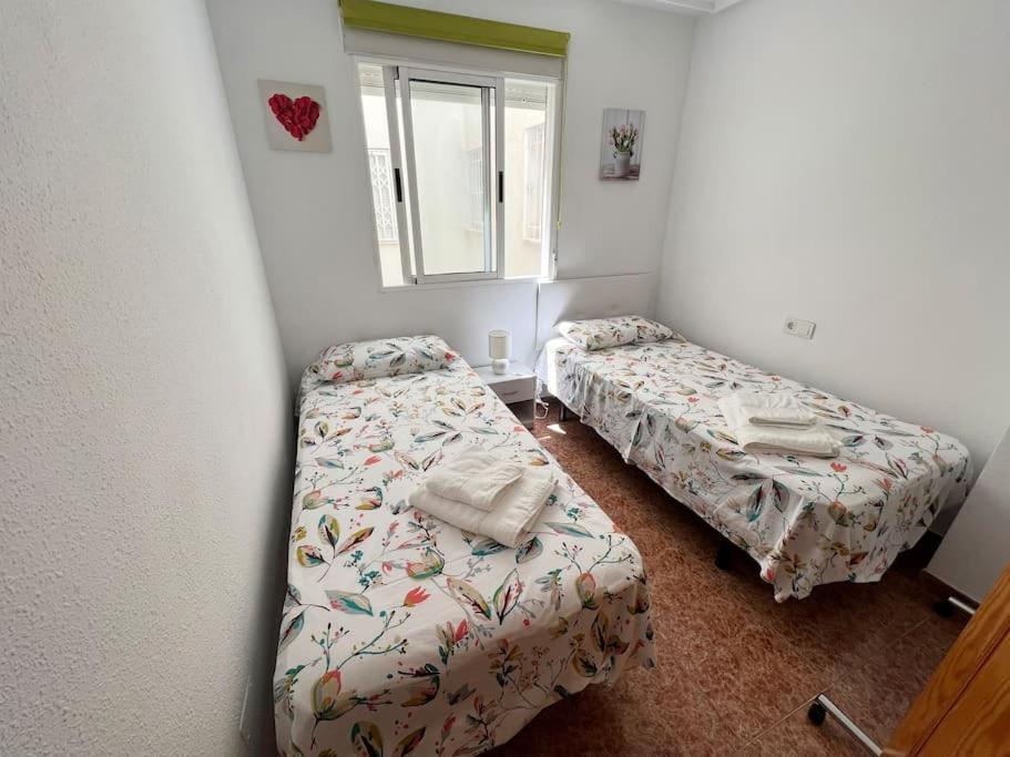 Nice And Central Apartment Torrevieja Exterior photo